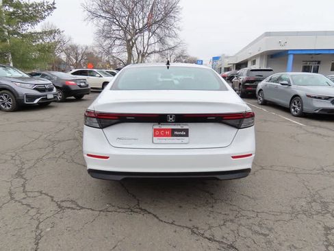 New 2026 Honda Accord SE image 5