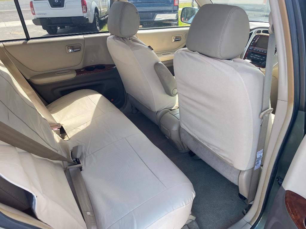 Used 2005 Toyota Highlander Limited w/ Leather Trim Pkg AWD/4WD image 20