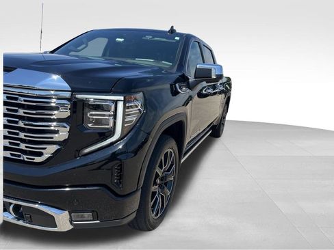 Certified 2023 GMC Sierra 1500 Denali w/ Technology Package AWD/4WD image 12