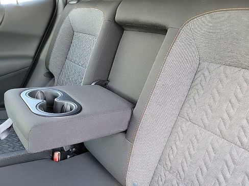 Used 2022 Chevrolet Equinox LT image 19