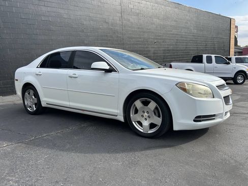 Used 2010 Chevrolet Malibu LT w/ HFV6 Engine Package image 3