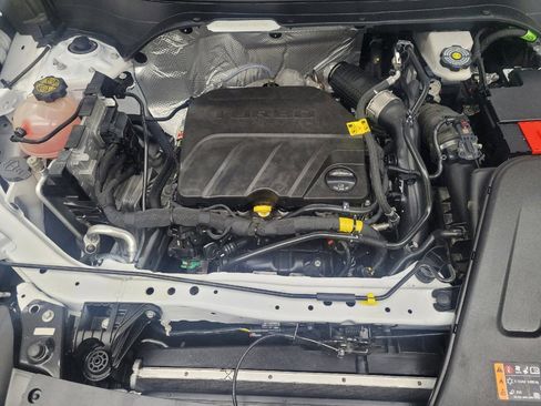 Used 2024 Chevrolet Trax LS FWD image 30
