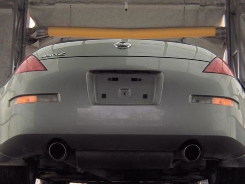 Used 2004 Nissan 350Z Touring image 7