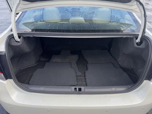 Used 2021 Subaru Impreza 2.0i Limited w/ Popular Package #1 image 8