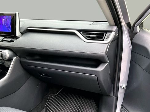 Certified 2025 Toyota RAV4 LE AWD/4WD image 19