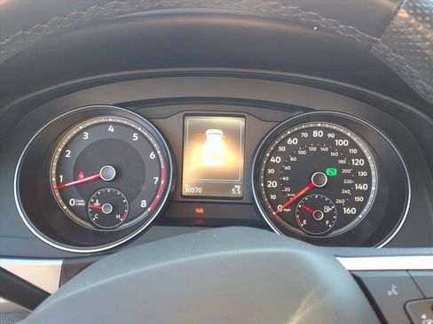 Used 2021 Volkswagen Atlas Cross Sport SE image 15