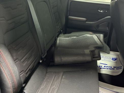 Used 2024 Nissan Frontier PRO-4X w/ Technology Package image 23