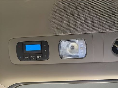 Used 2012 Honda Odyssey EX image 29