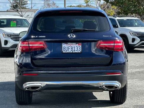 Used 2018 Mercedes-Benz GLC 300 4MATIC image 5