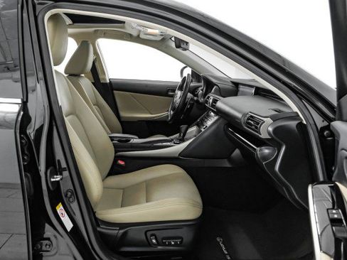 Used 2018 Lexus IS 300 AWD w/ Comfort Package image 35