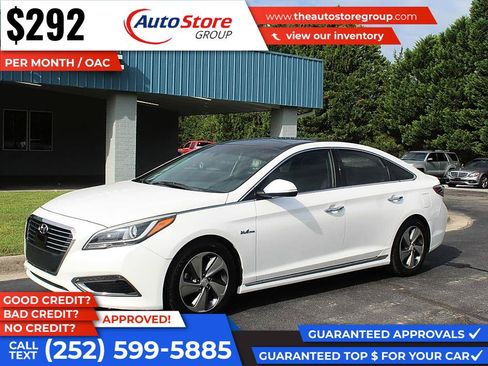 Used 2017 Hyundai Sonata Limited w/ Ultimate Package 02 FWD image 2