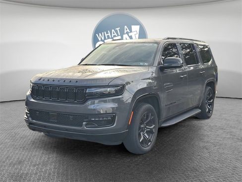 Certified 2024 Jeep Wagoneer Series II image 27