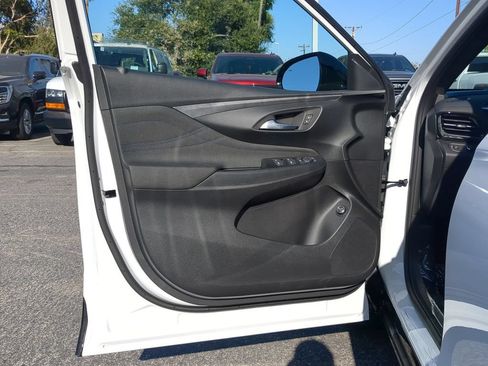 New 2026 Buick Envista Sport Touring w/ Convenience I Package FWD image 11