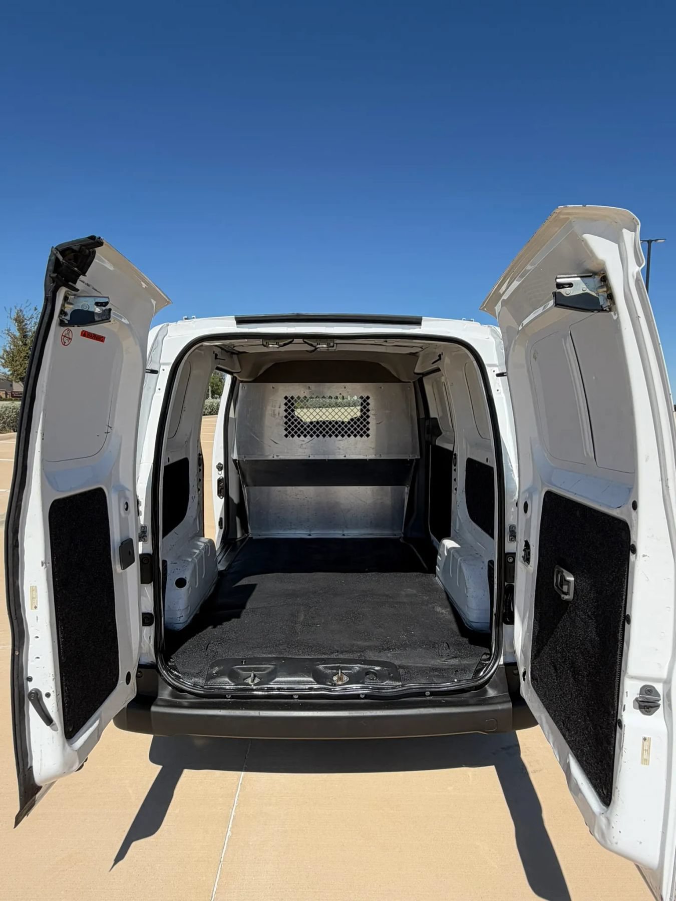 Used 2021 Nissan NV200 S FWD image 9