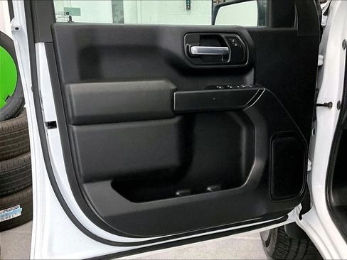 Used 2025 GMC Sierra 3500 Pro AWD/4WD image 9