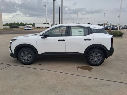 New 2026 Nissan Kicks S FWD image 3