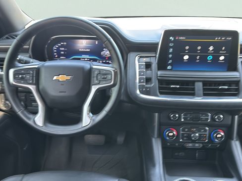 Used 2024 Chevrolet Tahoe LT w/ LT Signature Package RWD image 19