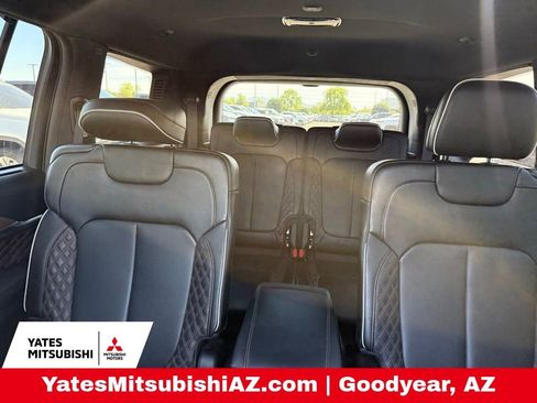 Used 2023 Jeep Grand Cherokee L Summit w/ Advanced Protech Group IV image 10