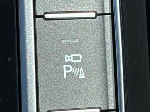 Certified 2023 Volkswagen Arteon SEL Premium AWD/4WD image 47