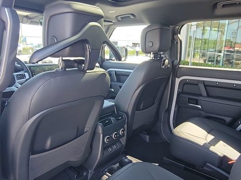 New 2026 Land Rover Defender 130 X-Dynamic SE AWD/4WD image 16