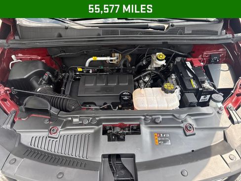 Used 2021 Chevrolet Trax LT w/ Premium Seat Package FWD image 4