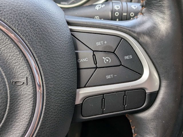 Used 2019 Jeep Compass Latitude w/ Cold Weather Group AWD/4WD image 24