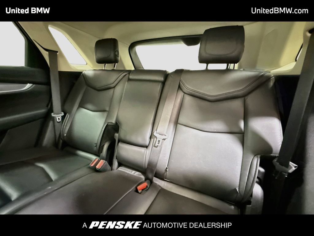 Used 2019 Cadillac XT5 Luxury w/ LPO, Black Ice Package FWD image 20