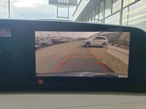Used 2024 Cadillac XT4 Luxury w/ Cold Weather Package AWD/4WD image 22