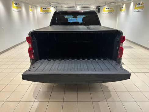 Used 2024 Chevrolet Silverado 1500 LT w/ Z71 Off-Road Package AWD/4WD image 19