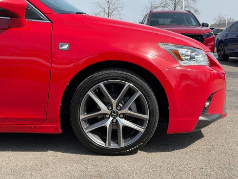 Used 2017 Lexus CT 200h w/ Navigation System Package image 12