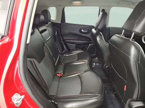 Used 2019 Jeep Compass Trailhawk AWD/4WD image 33