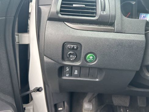 Used 2022 Honda Pilot TrailSport image 17