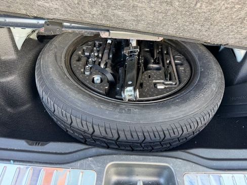 Used 2022 Mercedes-Benz GLS 450 4MATIC image 43