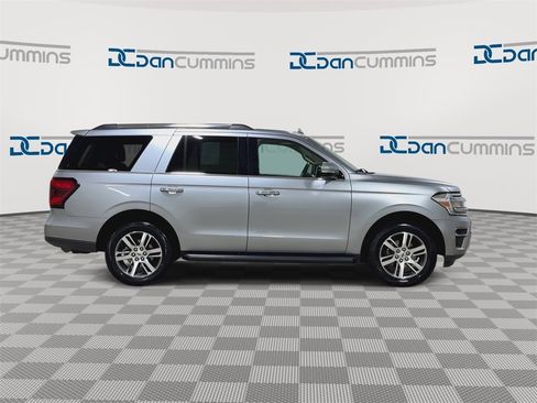 Used 2024 Ford Expedition Limited image 9