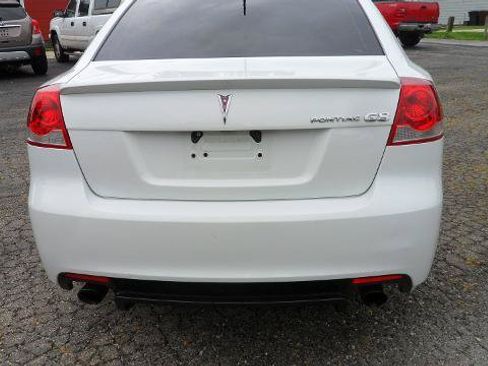 Used 2008 Pontiac G8 w/ Premium Package RWD image 8