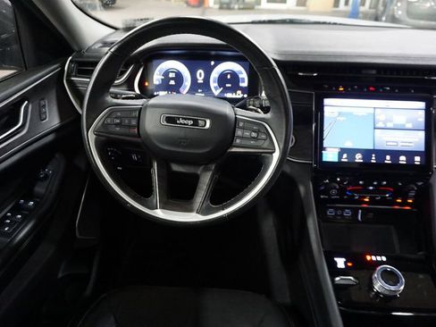 Used 2021 Jeep Grand Cherokee L Limited w/ Luxury Tech Group II image 6