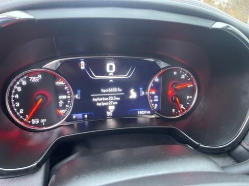 Used 2025 Chevrolet Blazer RS image 12