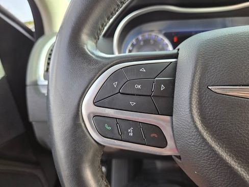 Used 2021 Chrysler 300 Touring w/ Sport Appearance Package RWD image 21