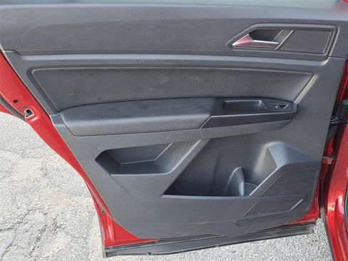 Used 2020 Volkswagen Atlas Cross Sport SE w/ Panoramic Sunroof Package image 35