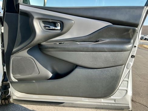 Used 2021 Nissan Murano SV image 23