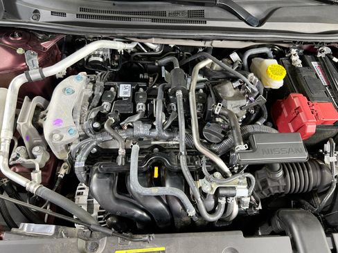 Used 2024 Nissan Sentra SV w/ SV Premium Package FWD image 30