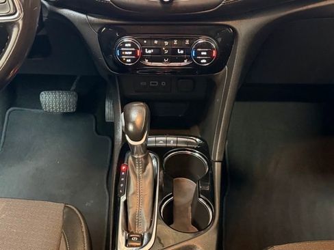 Used 2020 Buick Encore GX Select image 14