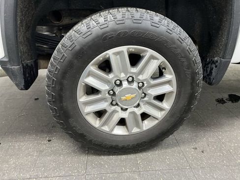 Certified 2024 Chevrolet Silverado 2500 High Country w/ High Country Premium Package AWD/4WD image 33