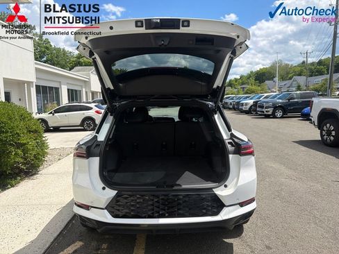 Used 2024 Chevrolet Equinox EV RS FWD image 30