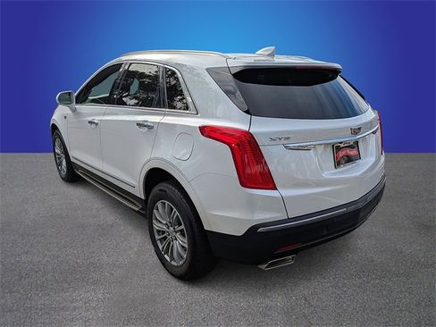 Used 2018 Cadillac XT5 Luxury w/ Driver Awareness Package image 3