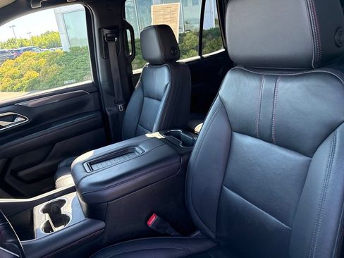 Used 2022 Chevrolet Tahoe RST w/ Sport Performance Package AWD/4WD image 16