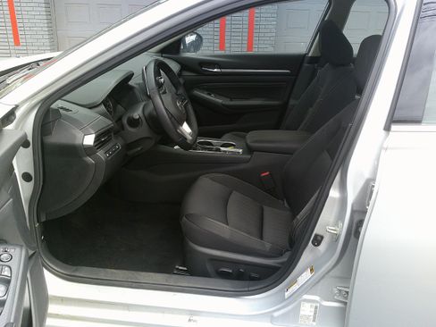 Used 2019 Nissan Altima 2.5 SV AWD/4WD image 14
