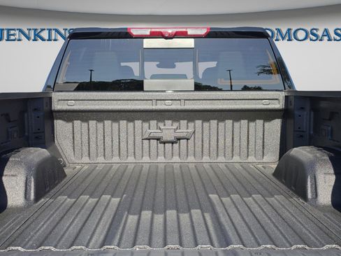 New 2026 Chevrolet Silverado 1500 High Country AWD/4WD image 13