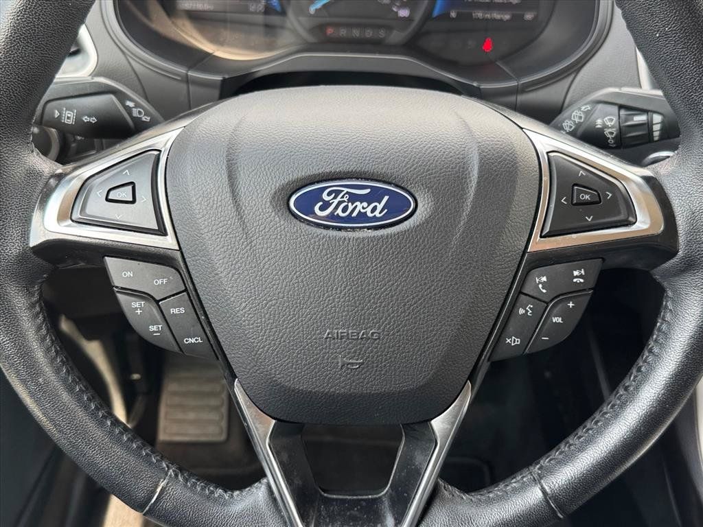 Used 2024 Ford Edge SEL AWD/4WD image 13