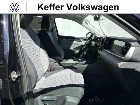 New 2025 Volkswagen Tiguan S AWD/4WD image 21